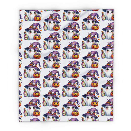 Luxurious Decorative and Warm Halloween Cute Arctic Fleece Blanket embellished with adorable ghost motifs and pumpkins, perfect for seasonal decor.