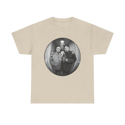 Elegant cotton T-shirt displaying a unique fisheye perspective of three prominent leaders, illustrating a playful commentary on international relations in a chic black and white design.