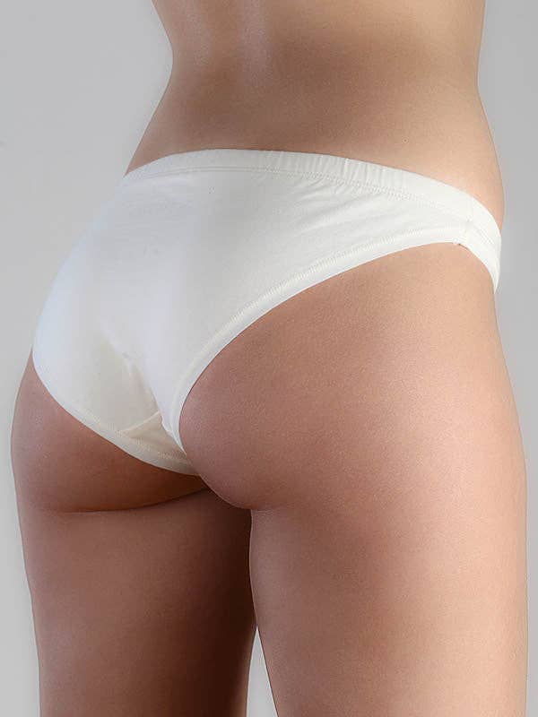Elegant display of women’s luxury organic cotton stretch briefs, tailored for ultimate comfort and crafted from soft jersey for a luxurious feel.