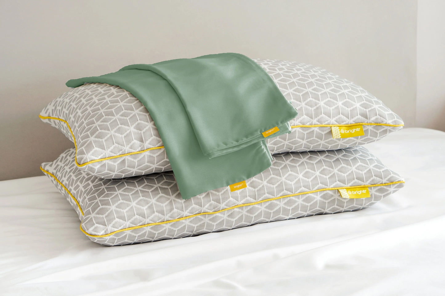 Brightr® luna pillow & copper pillowcase bundle