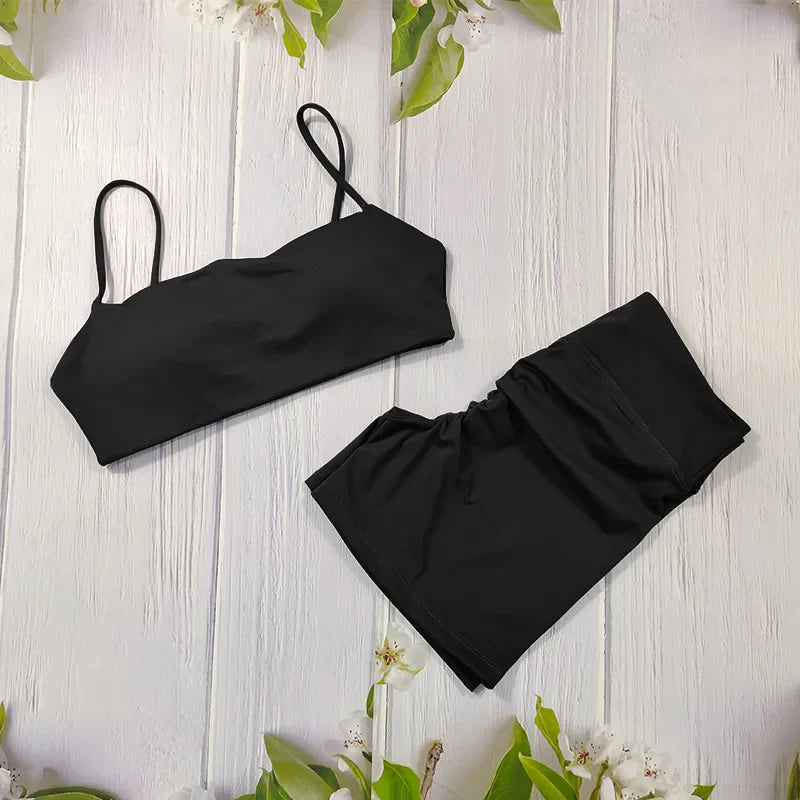 Close-up of premium nylon and spandex blend fabric in a luxury women's sports outfit, demonstrating breathability and quick-dry features for optimum performance.