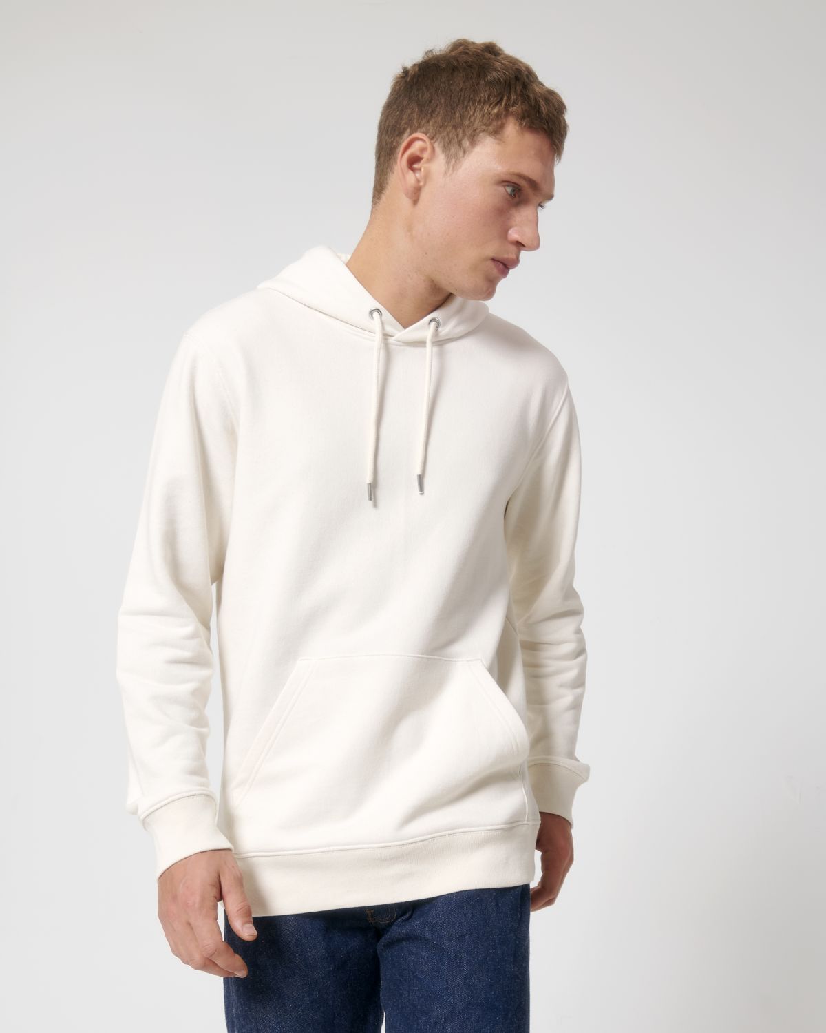 Chic and sustainable hoodie sweatshirt by Earth Wardrobe, offering a blend of comfort and eco-conscious style.