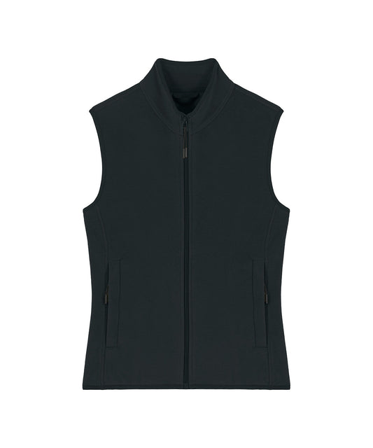 Chic sleeveless jacket for women, made from 100% recycled polyester, emphasising eco-friendly fashion with a plush texture and refined silhouette.