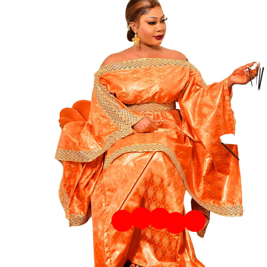 Sophisticated two-piece African clothing ensemble for women, with loincloths, crafted from high-quality cotton and polyester, ideal for traditional celebrations.