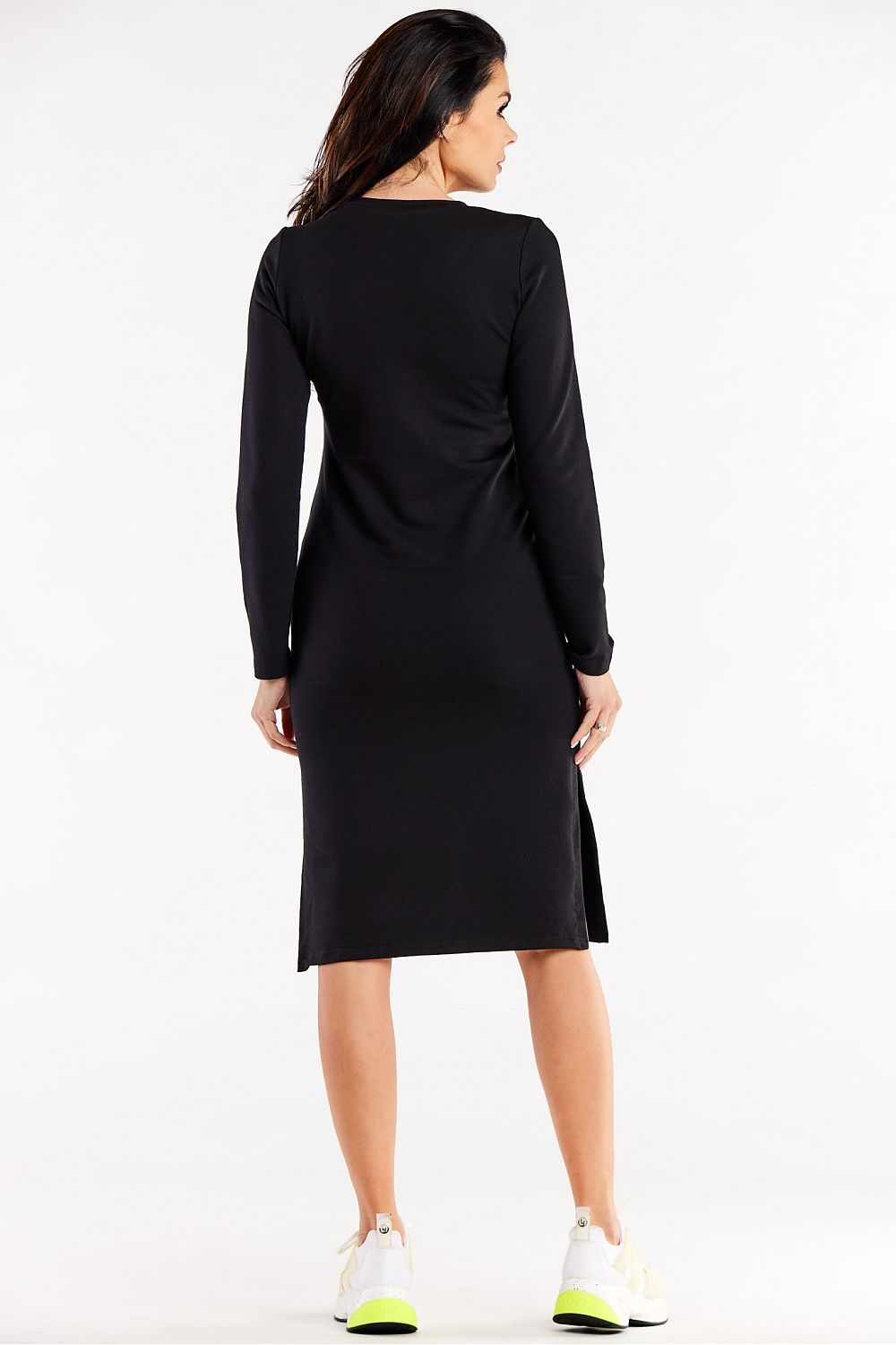 Detailed view of the luxury fitted dress with long sleeves, heart neckline, and side slits from Infinite You, highlighting its exquisite craftsmanship.