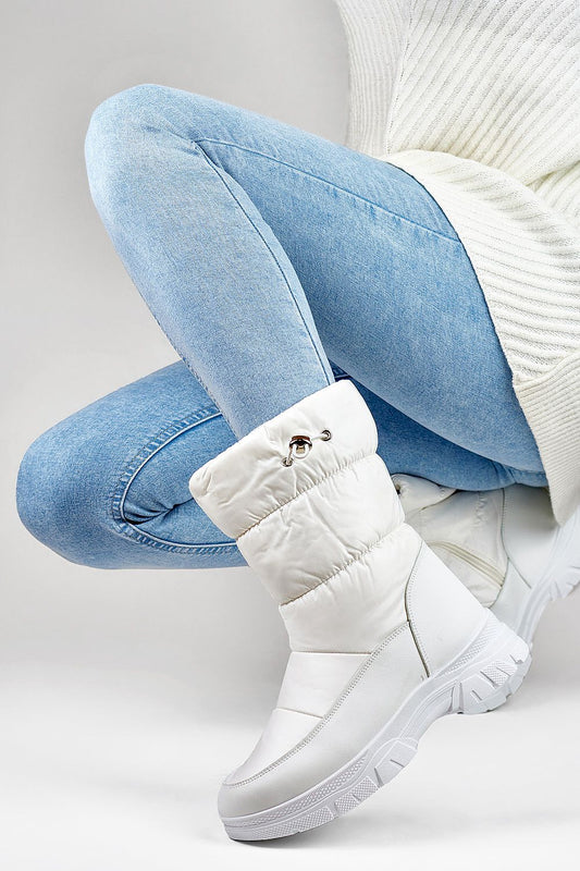 PRIMO Women's Insulated Snow Boots featuring eco leather and thick rubber sole, elegantly crafted for warmth and style this winter.