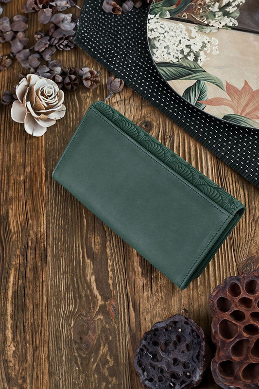 Interior view of the Galanter IN58 Women's Leather Wallet showcasing 15 card slots, a zippered coin pocket, and multiple compartments for organisation.