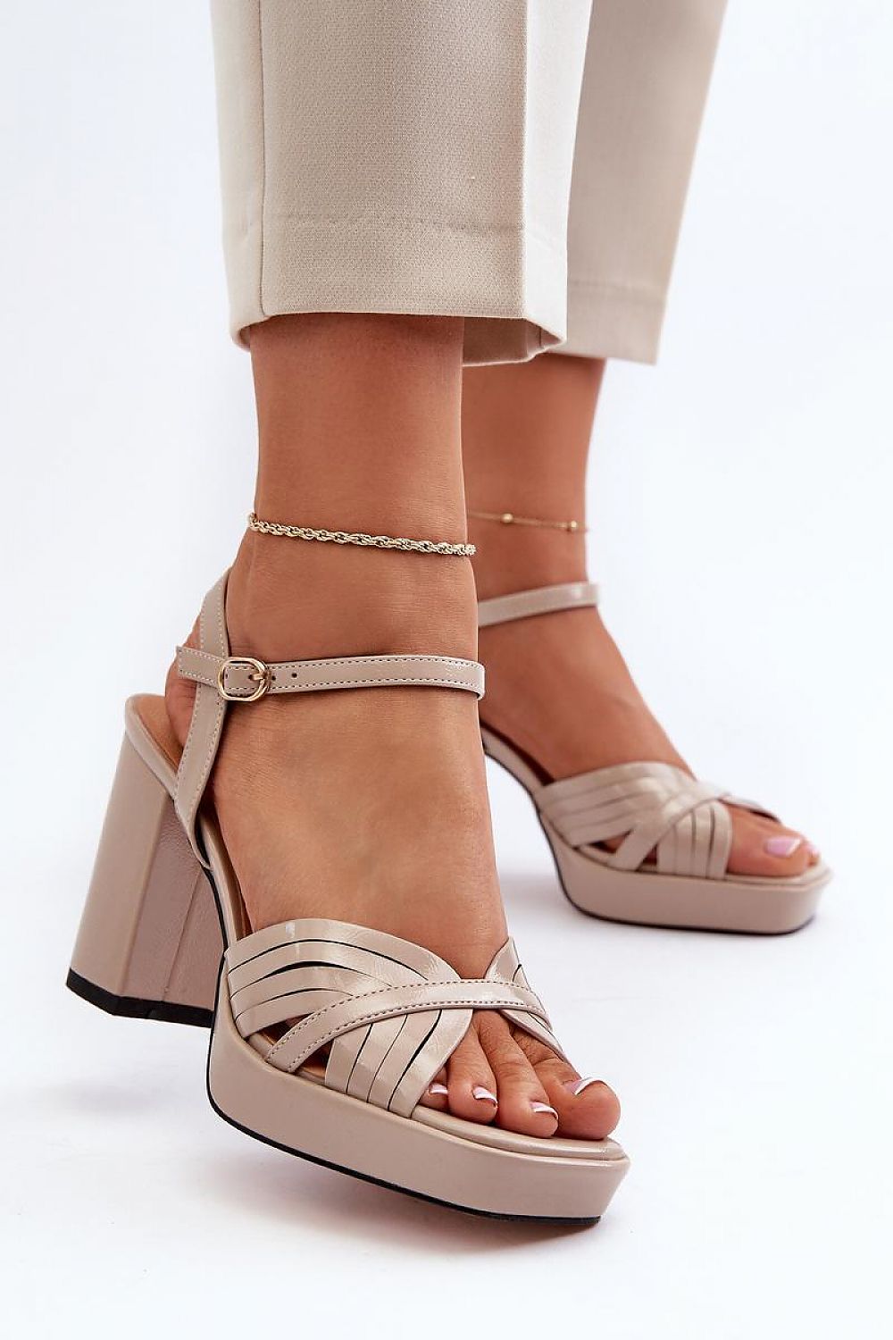 Stylish women's sandals with a luxurious 9 cm heel and an elegant buckle detail, by Step in Style, ideal for enhancing evening wear or special events.
