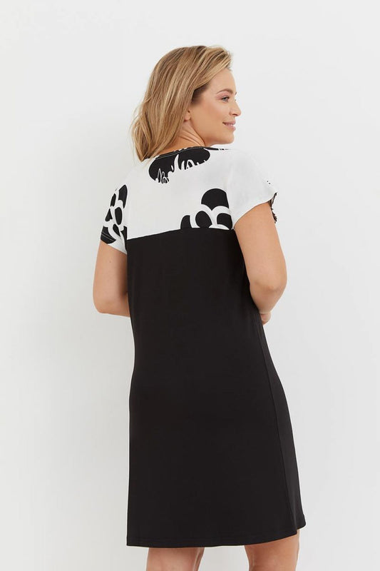 De Lafense Elle Floral Pattern Nightshirt featuring soft viscose fabric, short sleeves, and a loose fit with a floral design on a light background, perfect for luxury nightwear.