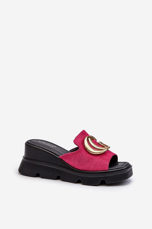 Close-up of Vinceza Women's flip-flops featuring luxurious gold accents on the straps, ideal for a fashionable summer look.