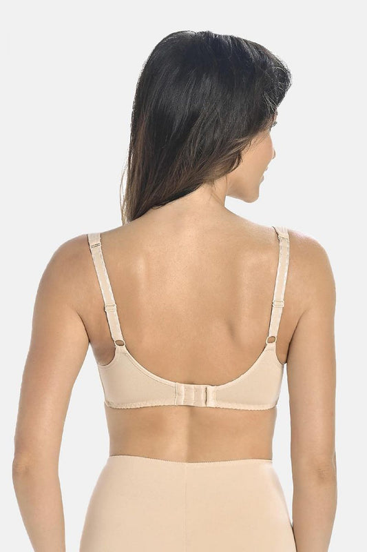 Teyli's elegant beige underwire bra, offering the perfect blend of everyday comfort and a versatile style, suitable for all occasions.