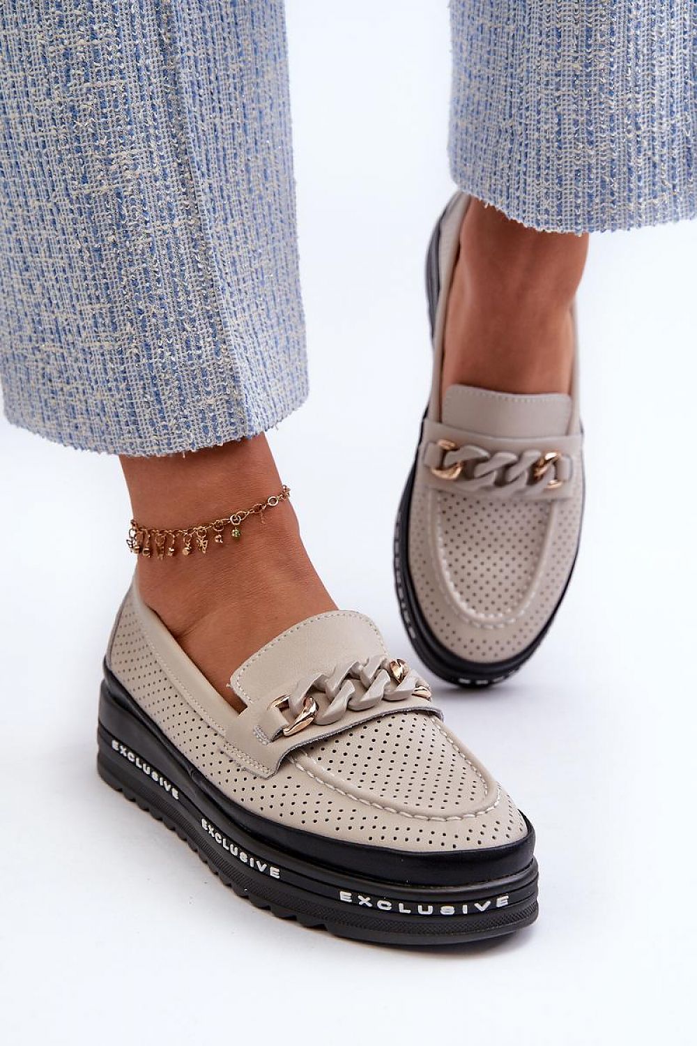 Genuine leather women's loafers by Step in style featuring elegant chain detail and cushioned platform for ultimate comfort and support, perfect for any sophisticated outfit.