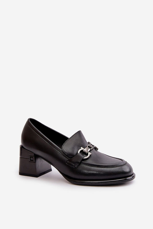 Stylish Vinceza women's shoes featuring a 6.5cm block heel and luxurious natural leather, perfect for a sophisticated look.