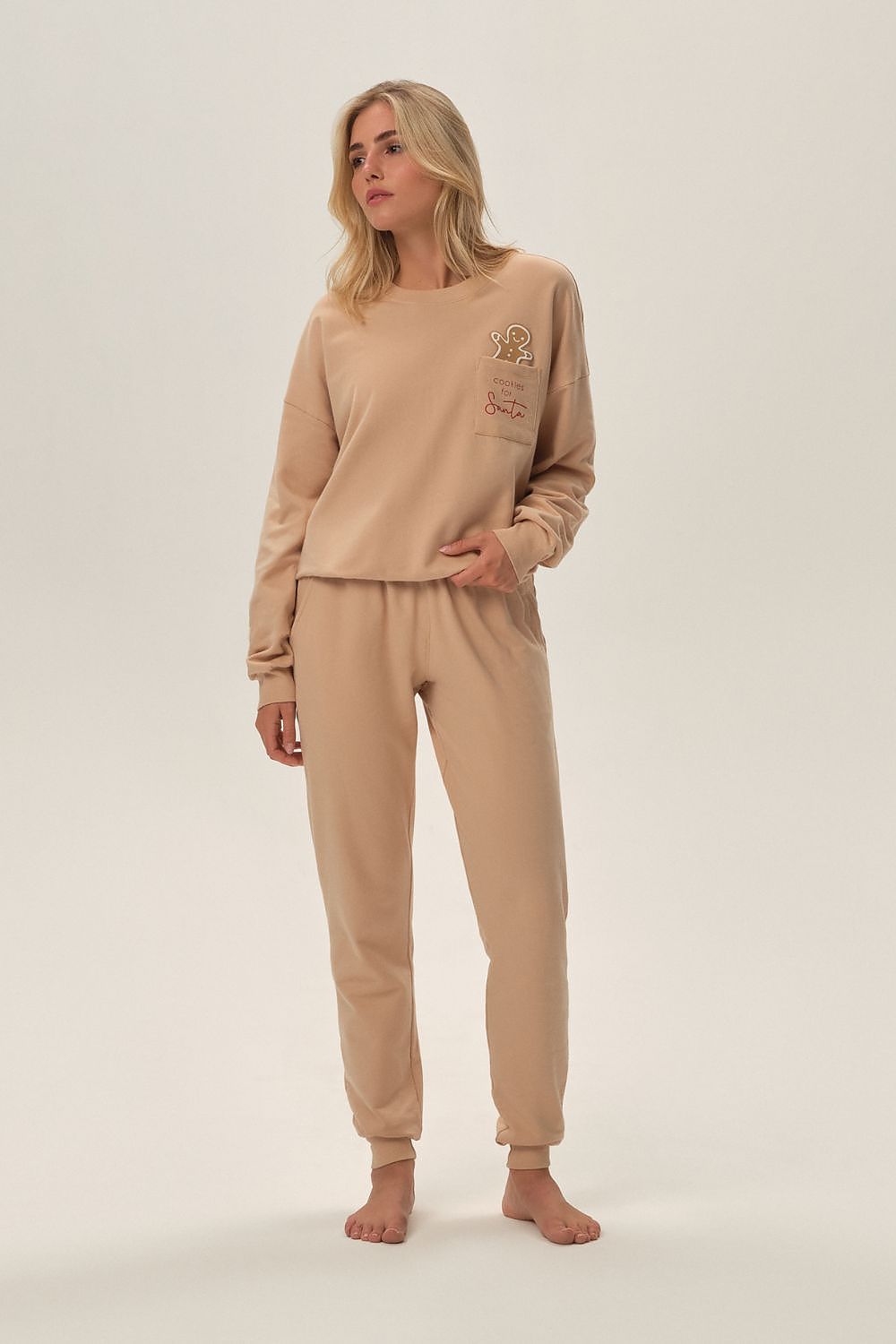 Luxury cotton tracksuit for women by Henderson, featuring a Christmas-themed design, insulated soft fabric, round neckline sweatshirt with pocket, and comfortable fit in stylish fashion.