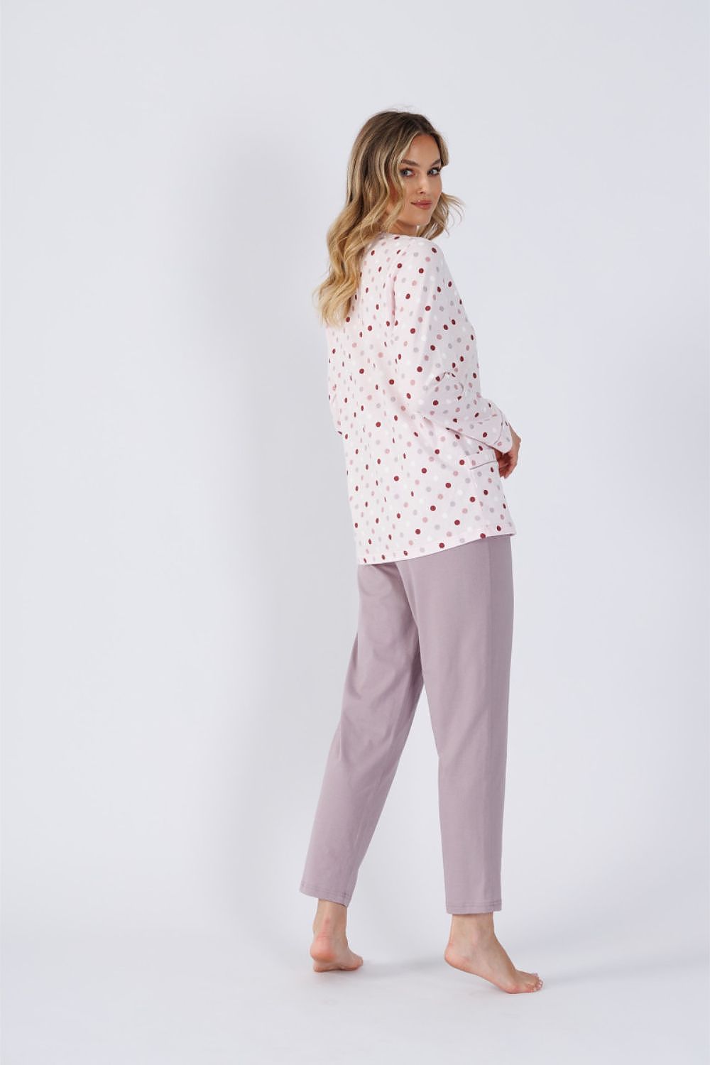 Luxury 7/8 pants paired with a stylish long-sleeved shirt, part of M-Max's elegant women's cotton pajamas set, designed for ultimate comfort.