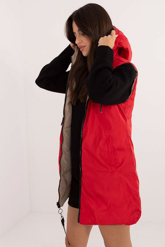 Elegant double-sided quilted vest from Factory Price showcasing its stylish design and functional zippered pockets.