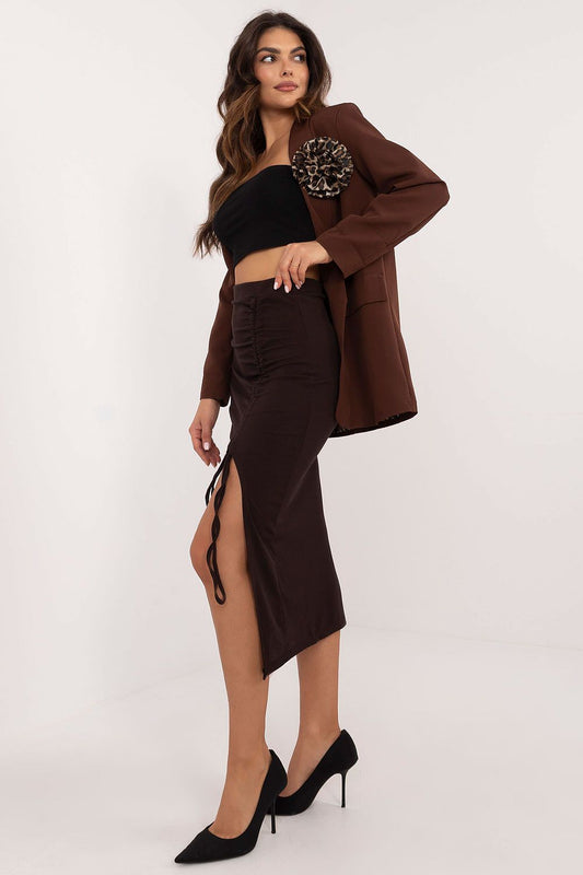 Close-up view of Italy Moda's luxurious ribbed midi pencil skirt, showcasing its sleek fit and feminine design, ideal for chic everyday wear.