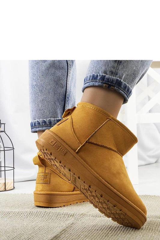 Elegant Solea Women's Slip-On Snow Boots showcasing a classic design, made from high-quality eco leather, perfect for autumn and winter styles.