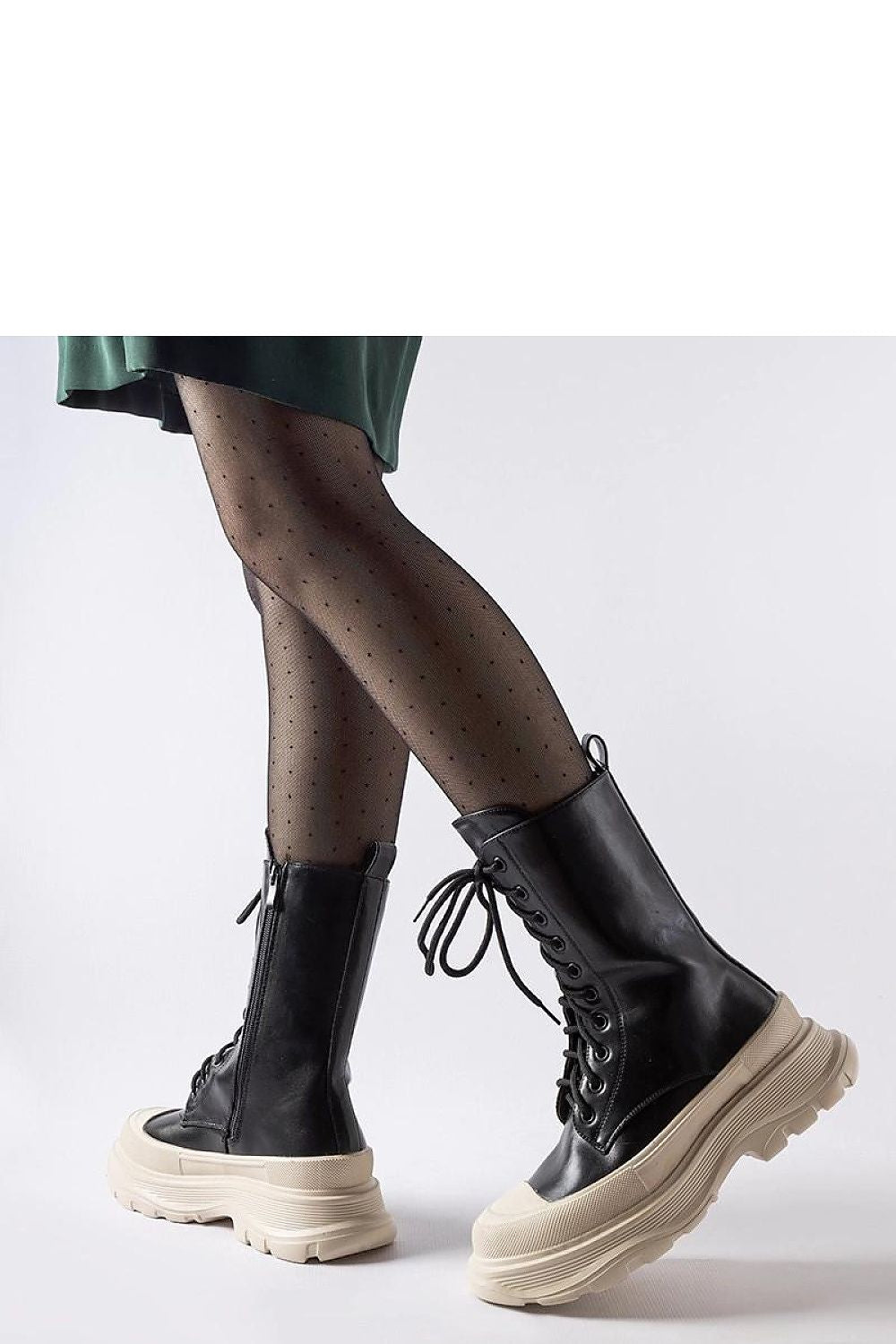 Solea Women's Insulated Black Eco Leather Boots, showcasing sophisticated craftsmanship with a 5cm heel for added elegance.