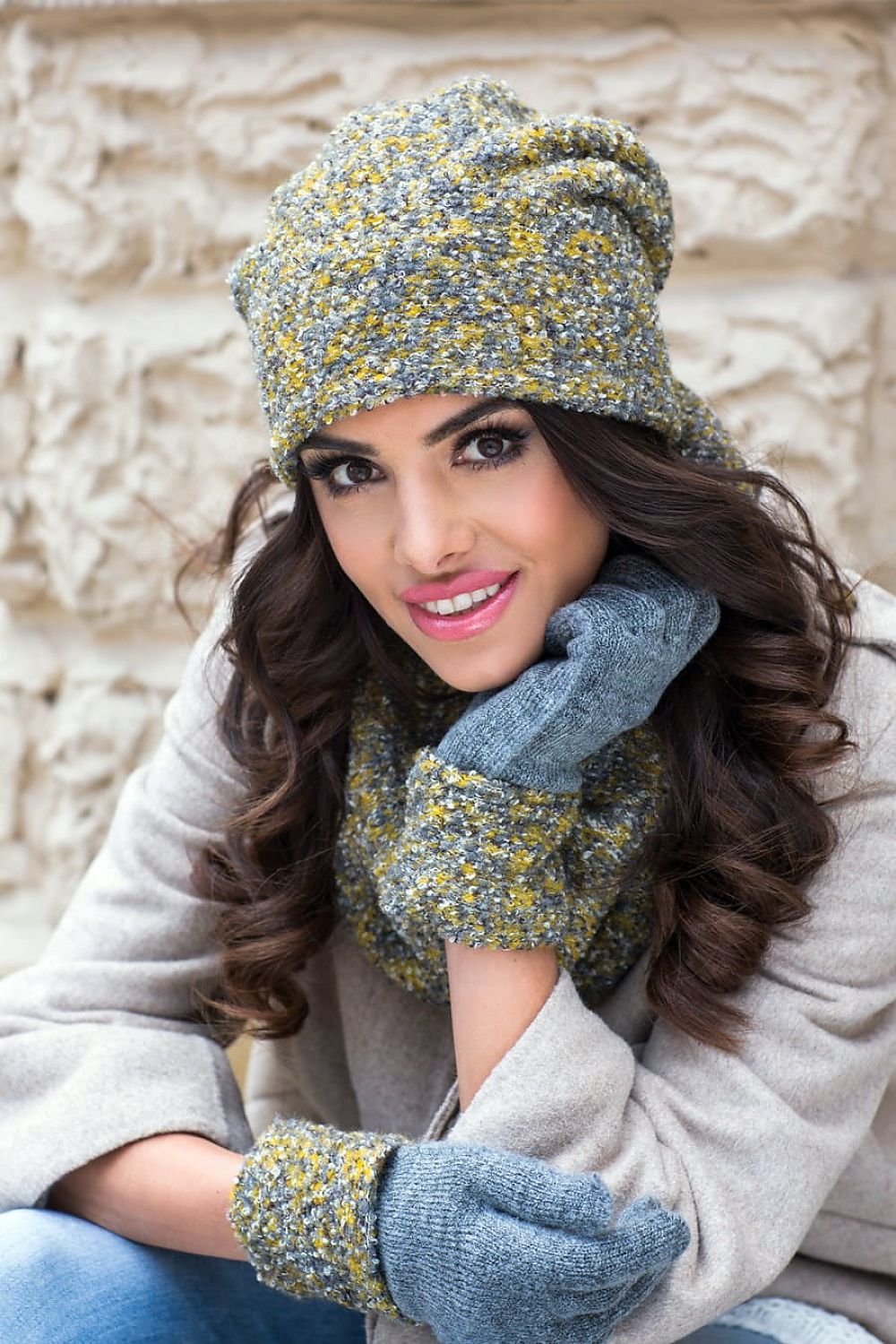 High-quality Kamea Lidia knitted hat and scarf set for women, showcasing sophistication and comfort in mustard.