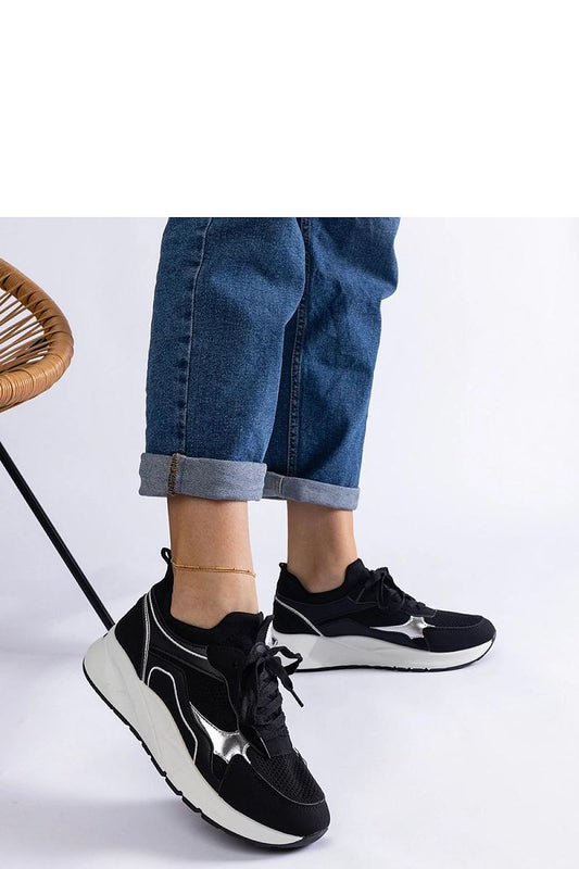 Solea Women's Black Sports Sneakers Elsira Hurtado, offering adjustable fit in EU sizes 36 to 41, ideal for stylish and active women.