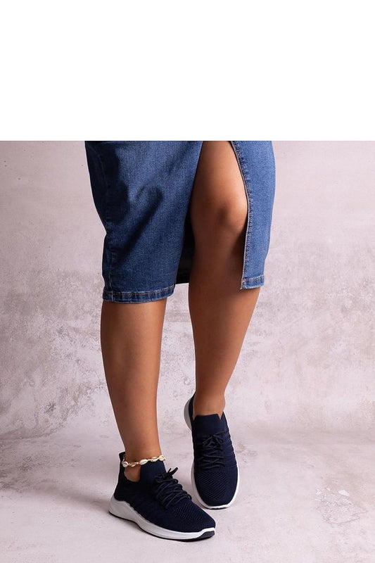 Close-up of the Solea navy blue Muaza sports sneakers, highlighting high-quality rubber material and modern lace-up features for an adjustable fit.