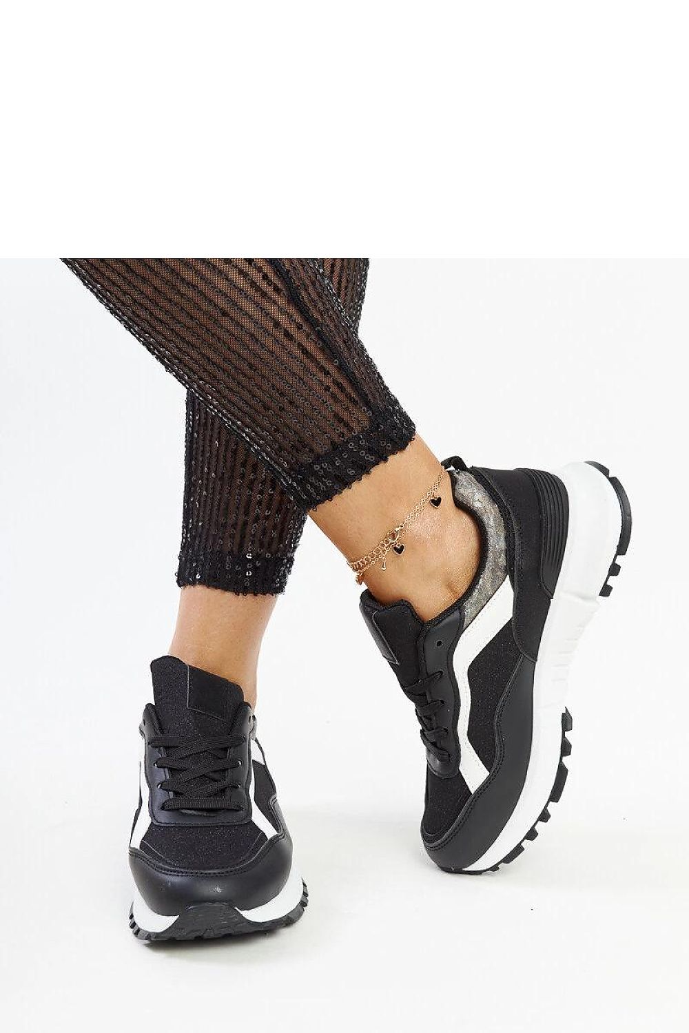 Luxury black glitter platform sneakers by Solea, elegant footwear with comfortable design and unlined interior for warm days, ideal for stylish casual urban outfits.