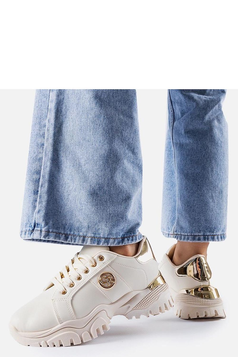 Luxury brown sneakers by Solea featuring a chunky Arpaia sole, crafted from eco leather for comfort and durability, available in EU sizes 36-41 and US sizes 5.5-10.5.