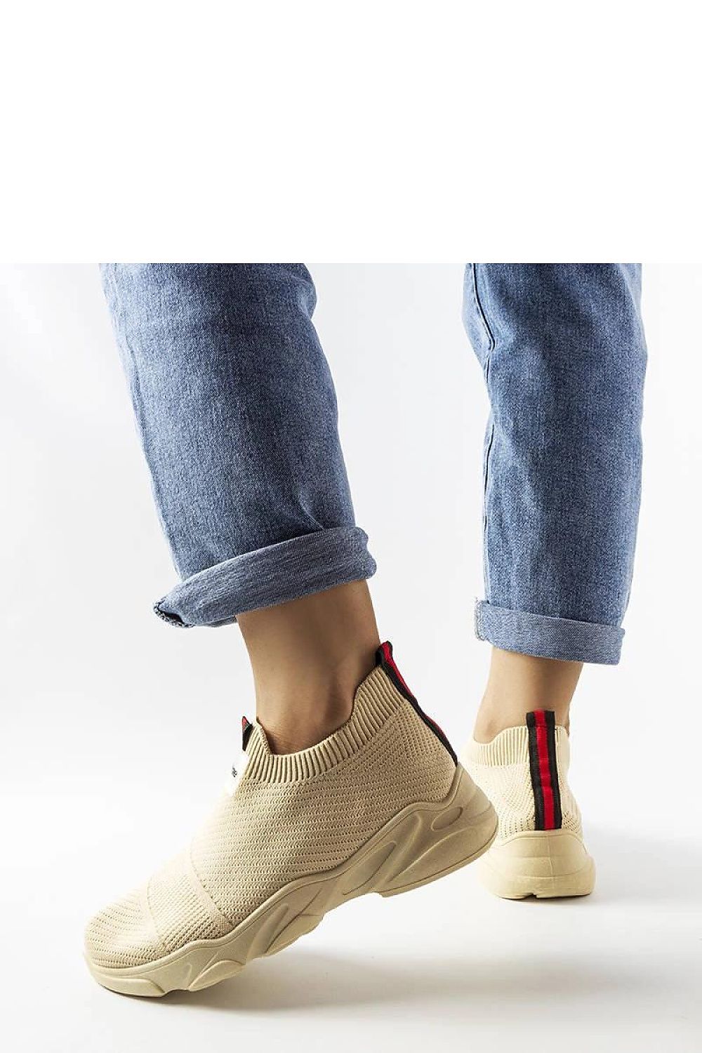 Elegant beige slip-on women’s sports shoes by Solea, perfect for summer activities, featuring a comfortable fit and stylish design for sizes EU 36-41.