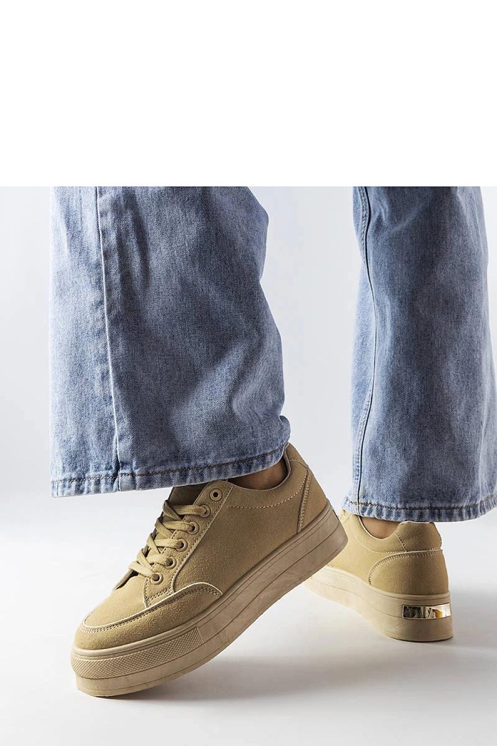 Elegant beige eco-leather platform sneakers by Solea, showcasing comfort and style for summer, with lace-up closure and a chic modern rubber sole.