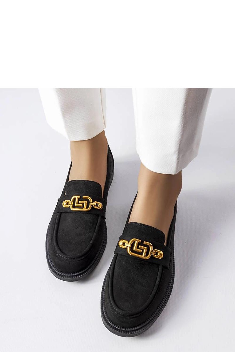 Stylish display of Solea's women's eco suede moccasins, available in fashionable sizes EU 36-41 for sophisticated summer wear.