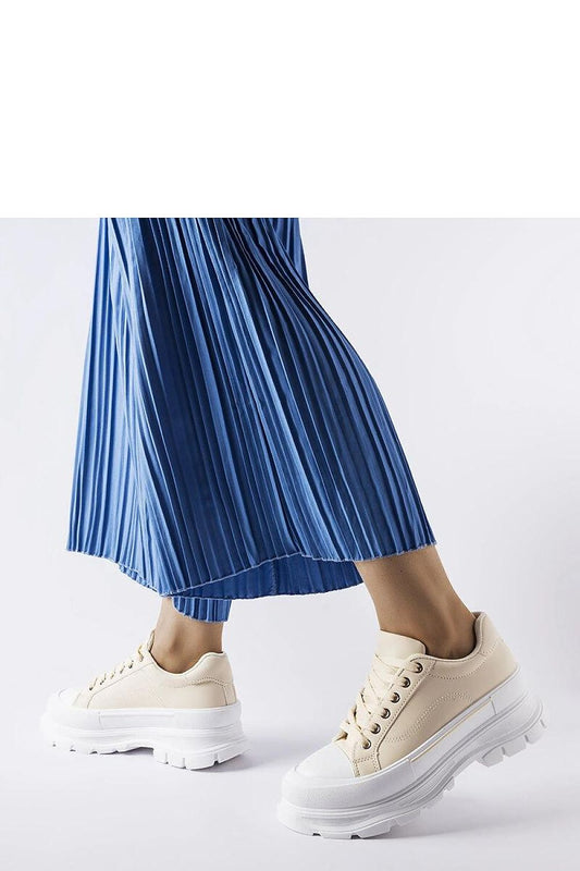 Elegant Solea Beige High Platform Sneakers featuring a classic upper and white rubber sole, ideal for summer fashion.