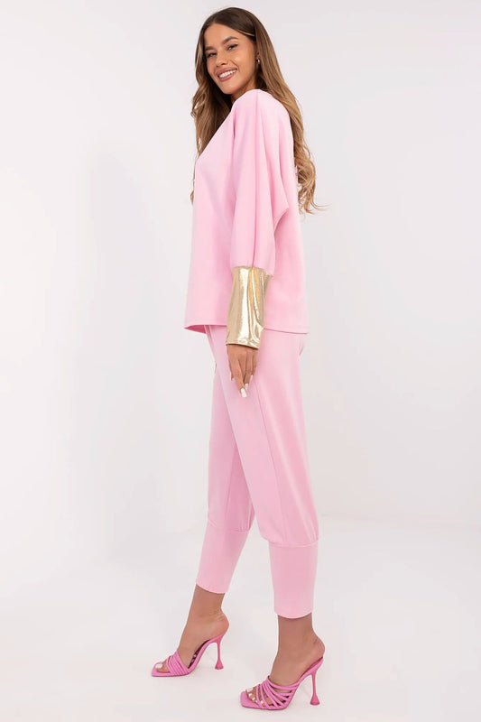 High-waisted pants from Italy Moda, featuring a stylish tie waist and sleek side pockets, crafted from a comfortable viscose blend for everyday elegance.