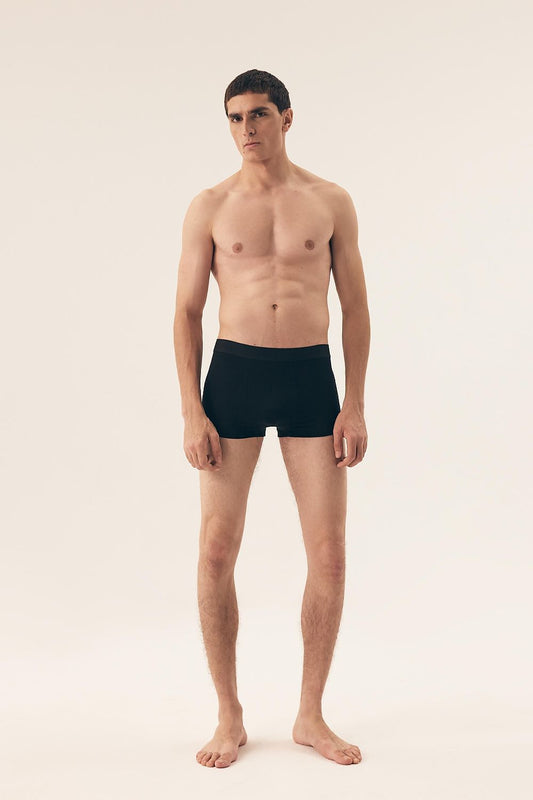 Close-up view of Henderson Men's Boxer Shorts featuring tailored fit and wide waistband, a perfect blend of style and comfort.