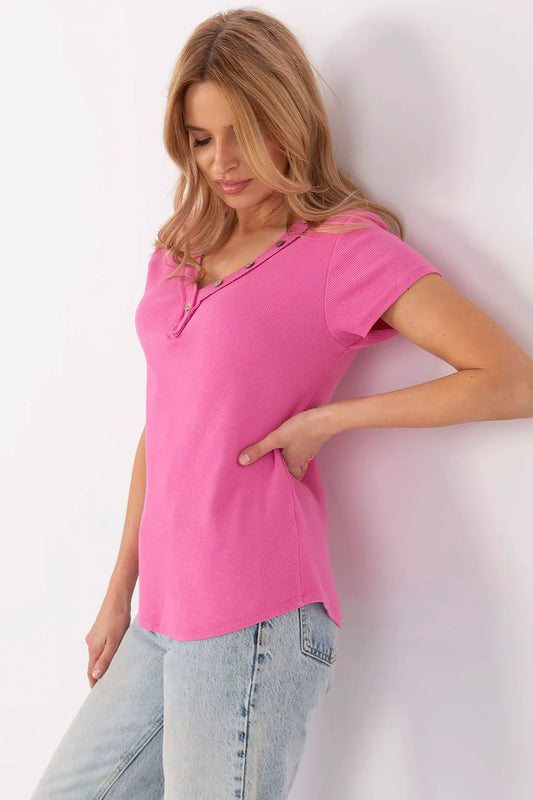 Elegant fitted cotton blouse by Italy Moda, featuring a feminine V-neck and short sleeves, perfect for casual or office wear.