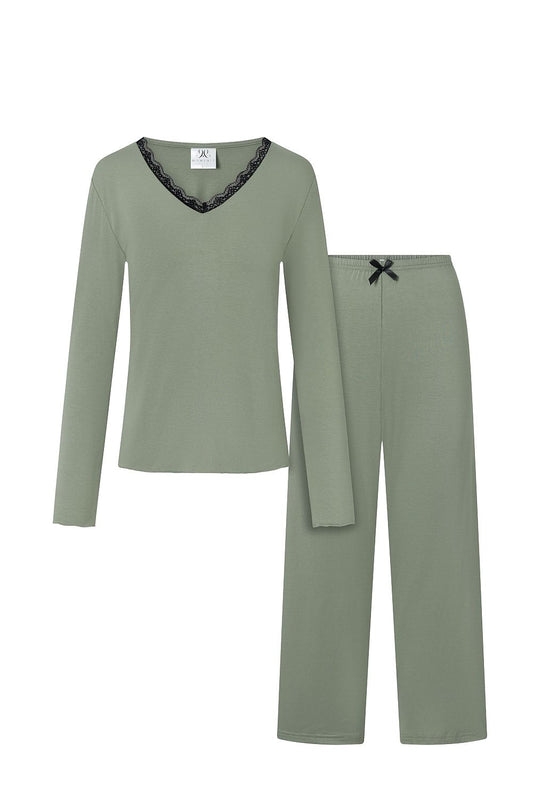 Close-up of Momenti Per Me lace V-neck detail on a luxurious 2-piece pajama set, highlighting the sophistication and design perfect for elegant homewear.