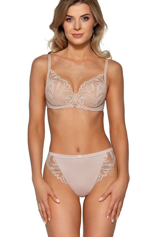 Close-up view of Ava Elegant Push-Up Bra showcasing delicate lace details and plush inner foam lining, exemplifying style and elegant support for modern women.
