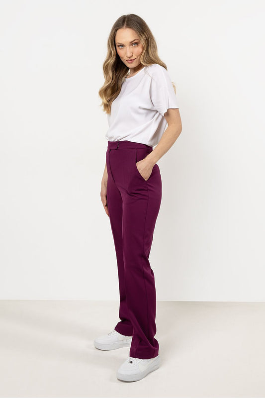Elegant women's trousers by Awama, featuring a straight leg design and practical front pockets, perfect for formal occasions.