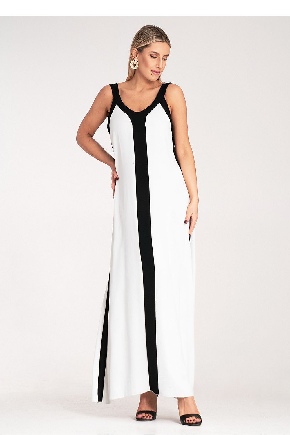 Sophisticated Figl maxi dress showcasing a loose cut silhouette in a chic black and white design, ideal for a luxurious summer look in sizes S-XL.