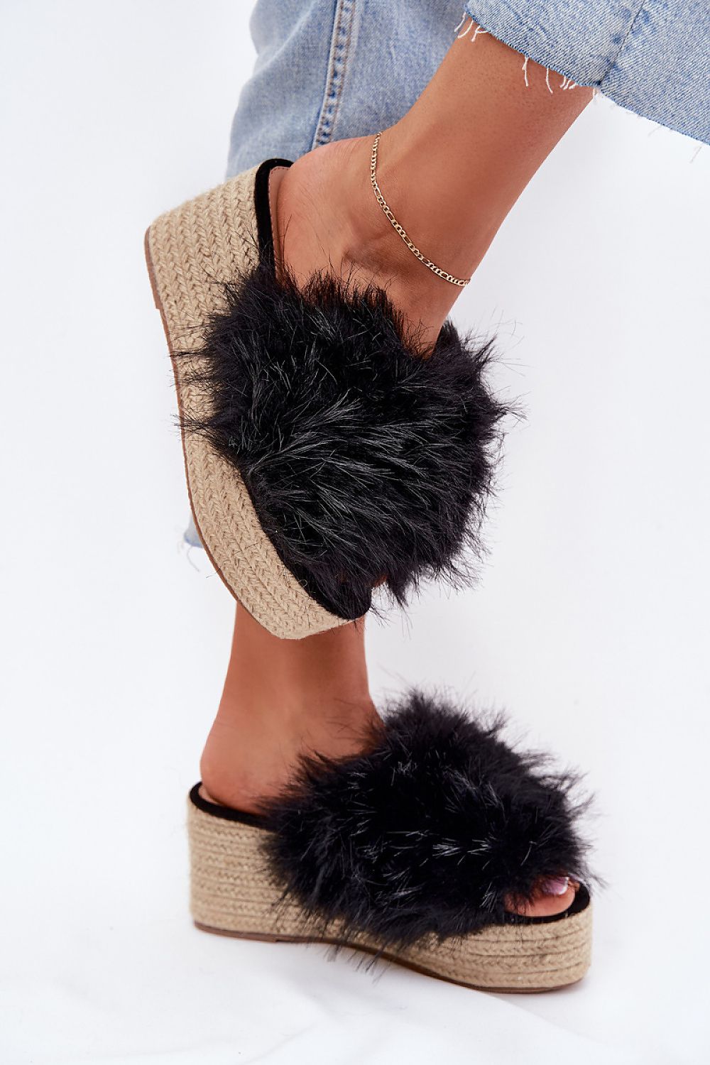 Beautiful ladies' summer platform slippers with plush fur by Step in Style, ideal for pairing with dresses or shorts.