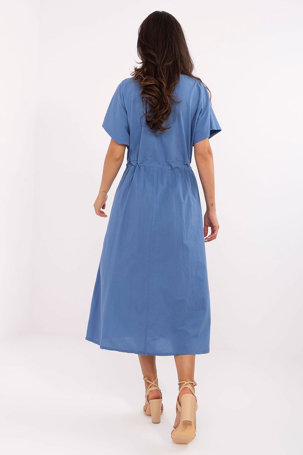 Close-up of Och Bella's exquisite midi cotton summer dress showcasing soft fabric, classic round neckline, and stylish short sleeves for ultimate comfort.