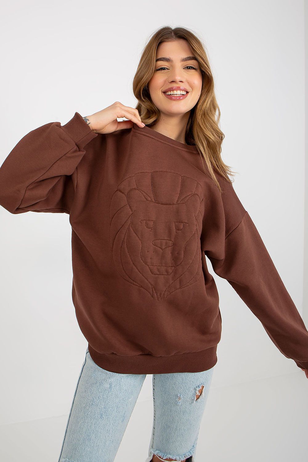 Contemporary Women's Sweatshirt in EU 0 size from Ex Moda, crafted for durability and style, ideal for pairing with jeans or leggings.