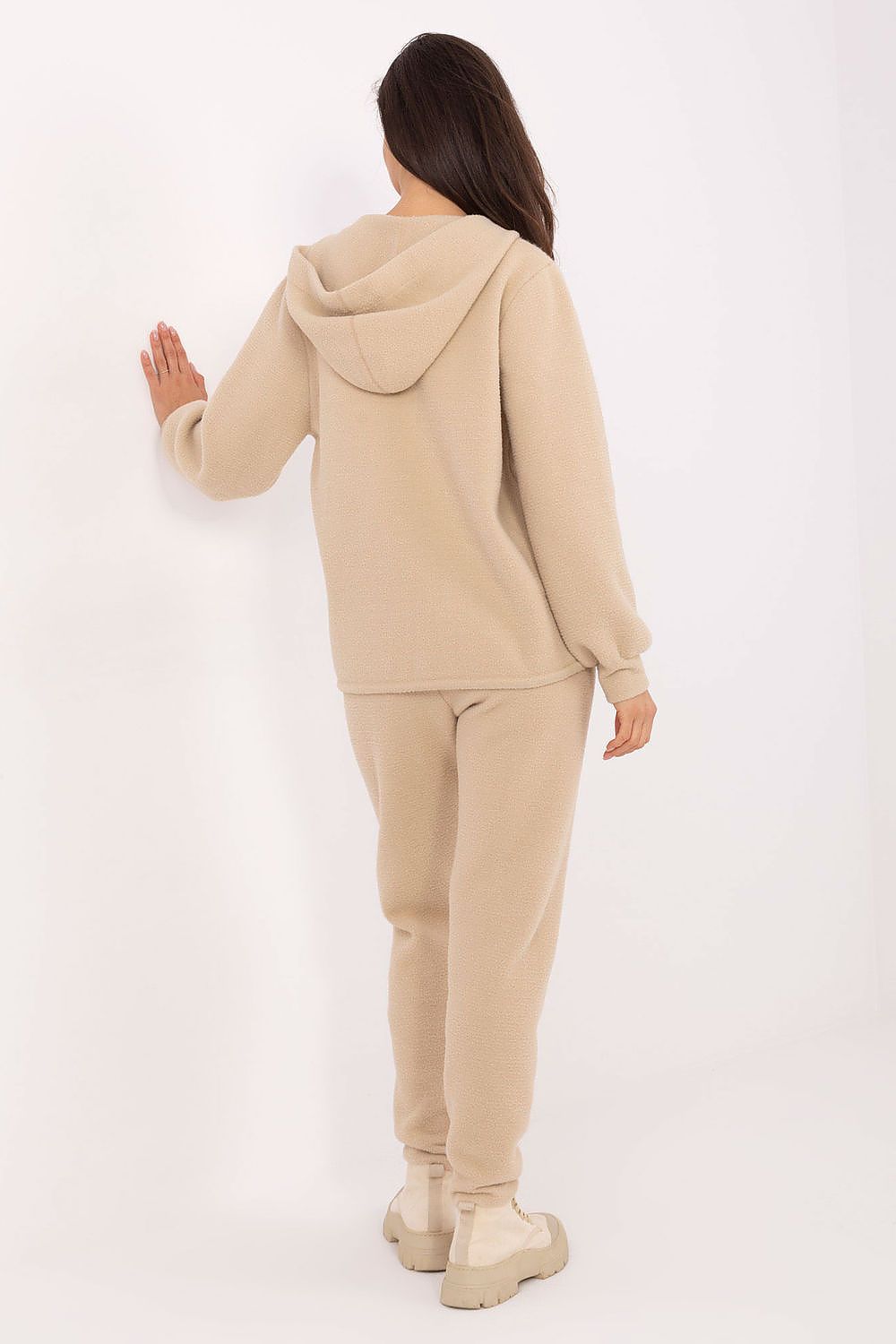 Luxurious soft wool blend fabric used in the MBM women's 2-piece set, highlighting the warmth and comfort of this elegant casual outfit.