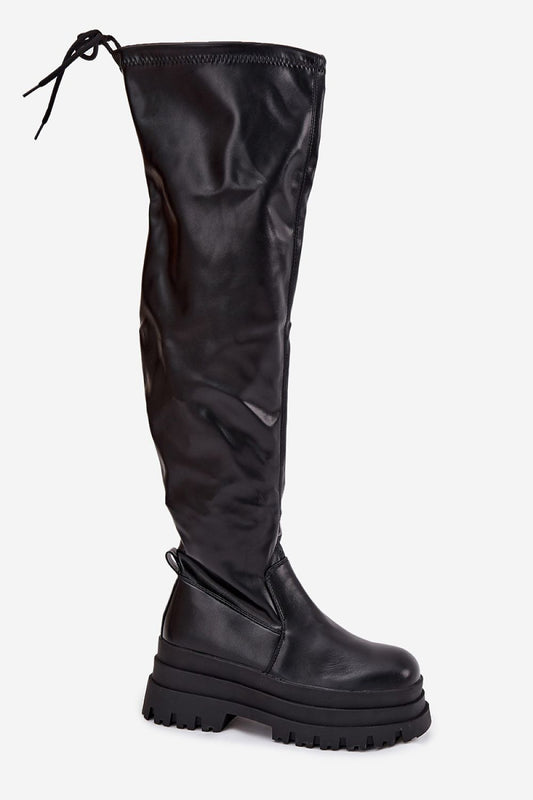 Chic knee-high boots from Step in style with a stylish 6cm platform and zipper detailing, ideal for a fashionable winter look.