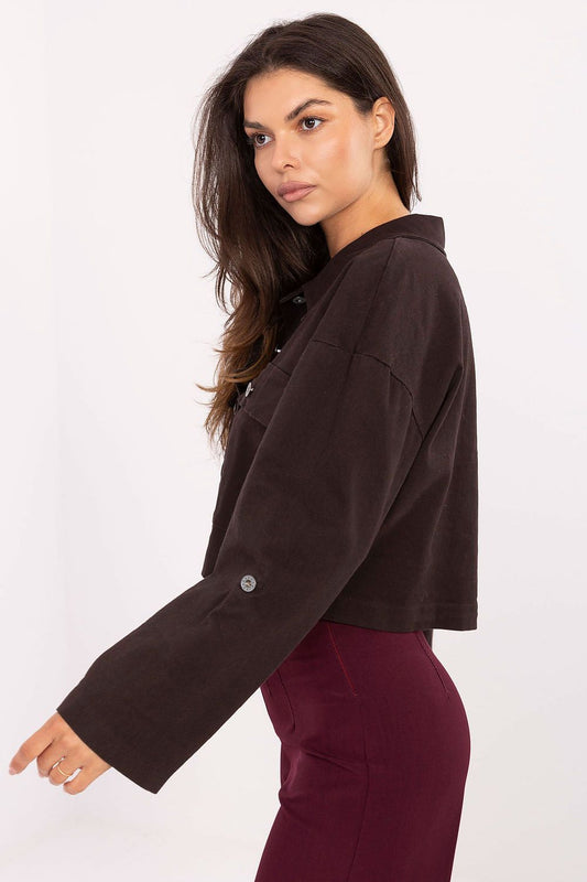 Elegant short denim jacket for women by Rue Paris, crafted from a luxurious cotton elastane blend, showcasing a classic and versatile casual style.