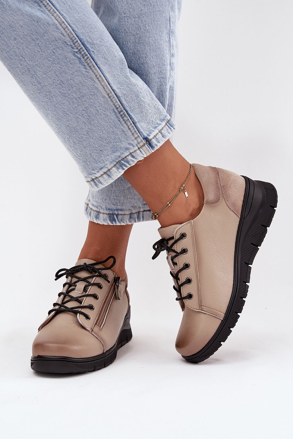 Vinceza Women's half shoes in natural leather, perfect for both casual and elegant occasions, emphasizing luxury and style.