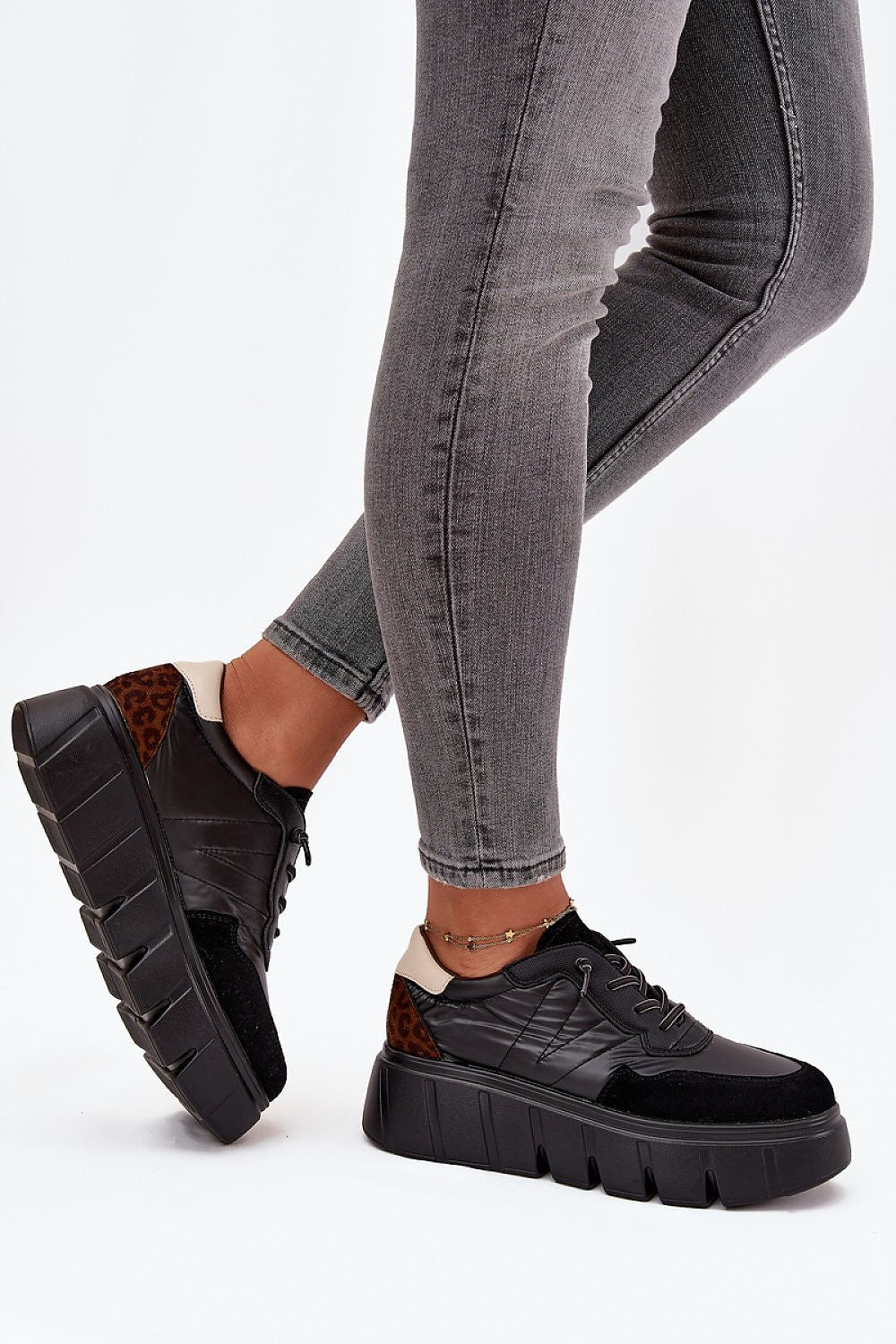 Stylish Vinceza Women's sneakers made from eco leather and fabric, showcasing a chic aesthetic with a comfortable leather footbed, ideal for any casual ensemble.