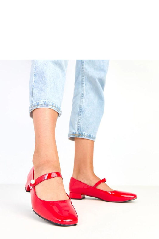 Close-up of Solea Pearl Strap Pumps showcasing high-quality eco-leather and luxurious round toe design, ideal for both formal and casual styles.