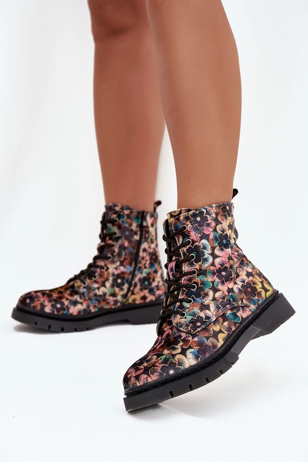 Close-up of Artiker Women's Floral Ankle Boots featuring side zipper, showcasing exquisite craftsmanship by Step in style.