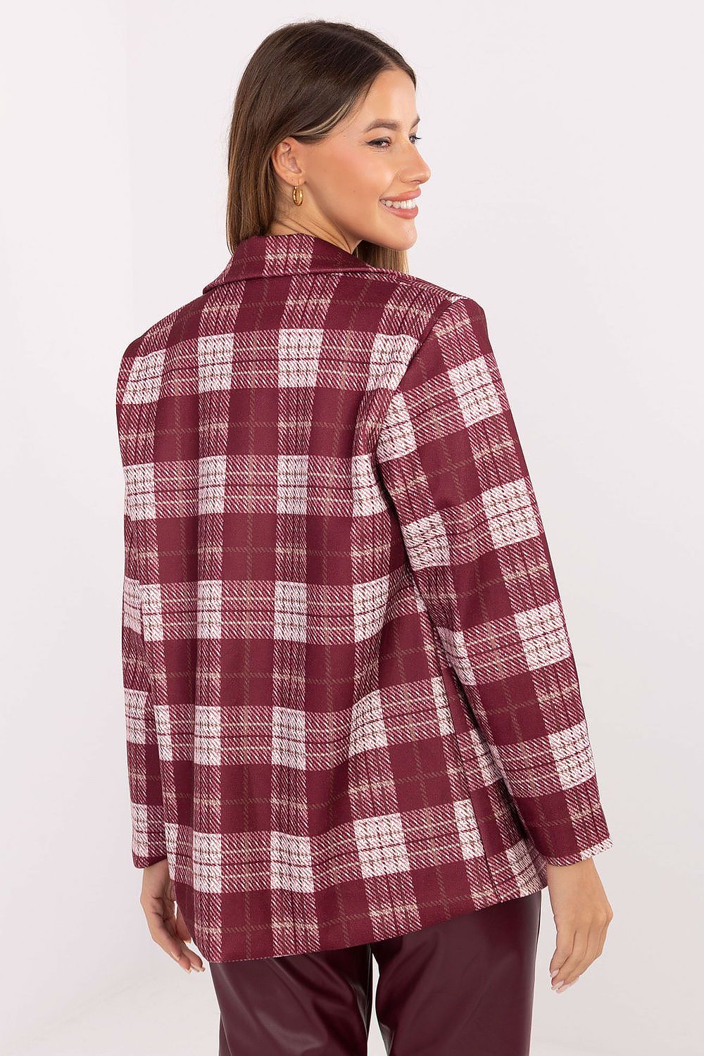 Stylish checkered blazer by Rue Paris for women, designed for comfort with a sophisticated, elegant aesthetic.